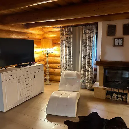 Wolf's House Holiday home Gura Raului